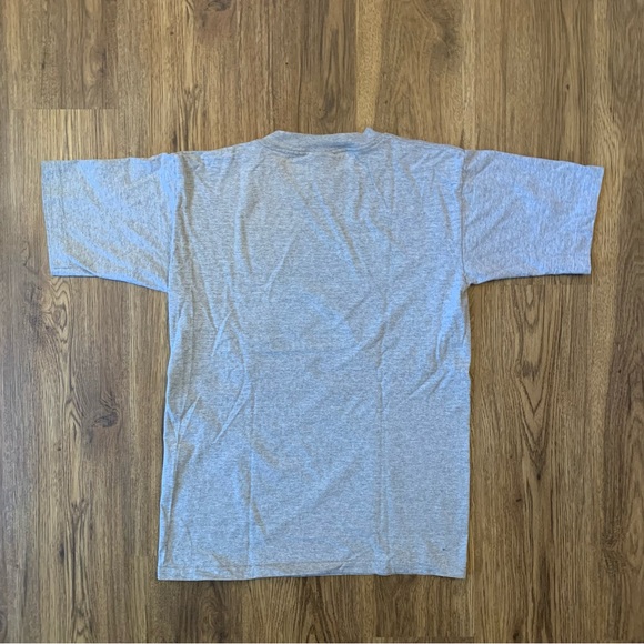 Skagway grey nature and animal Graphic T-Shirt - Picture 2 of 3